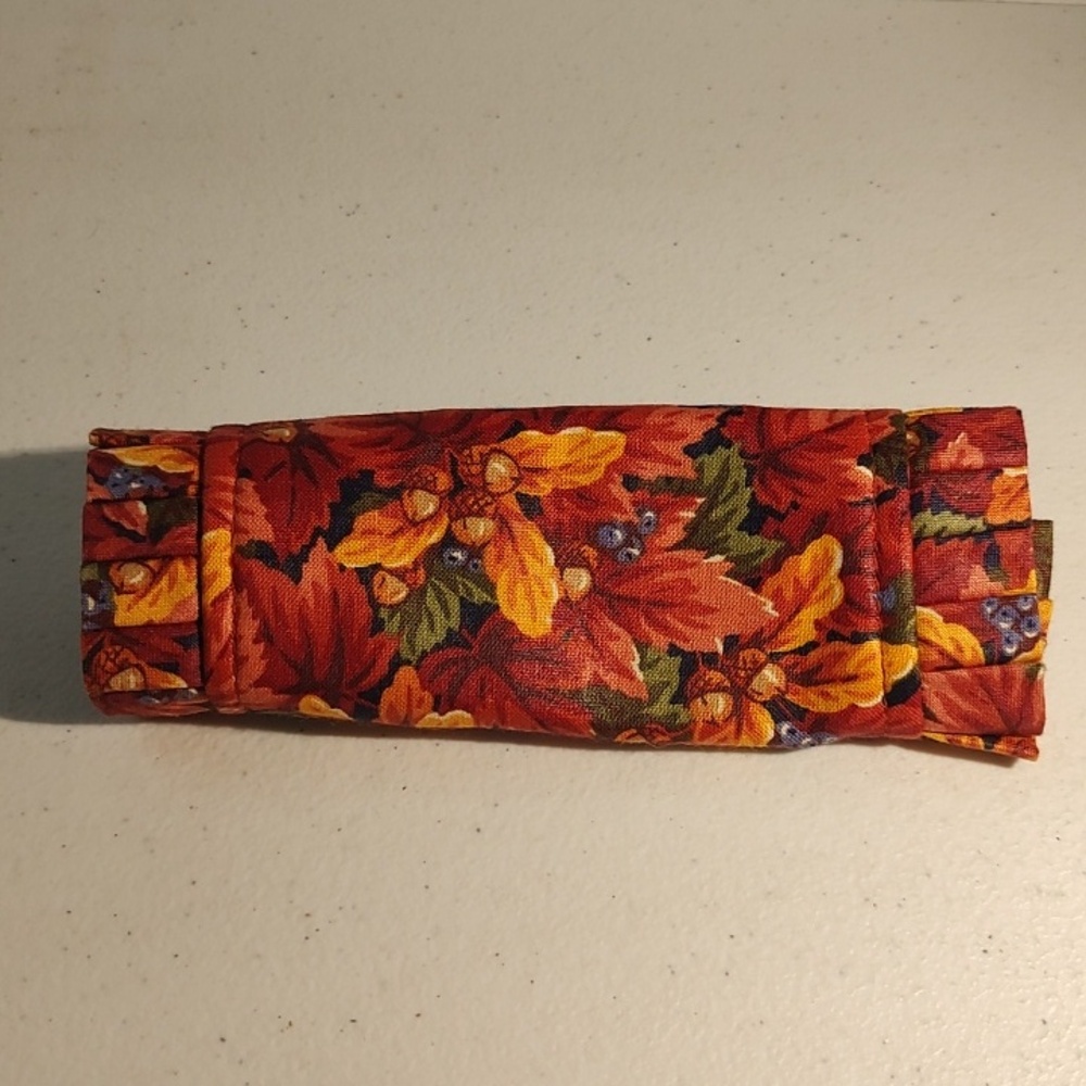 Longaberger Handle Gripper In The Fall Foliage Fabric Print